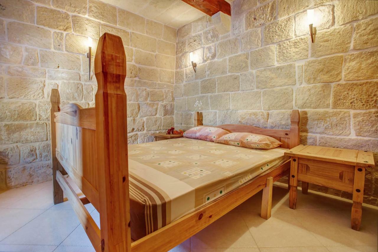 Il-Veduta Holiday Farmhouse With Sunny Private Pool In Island Of Gozo Għarb Eksteriør billede