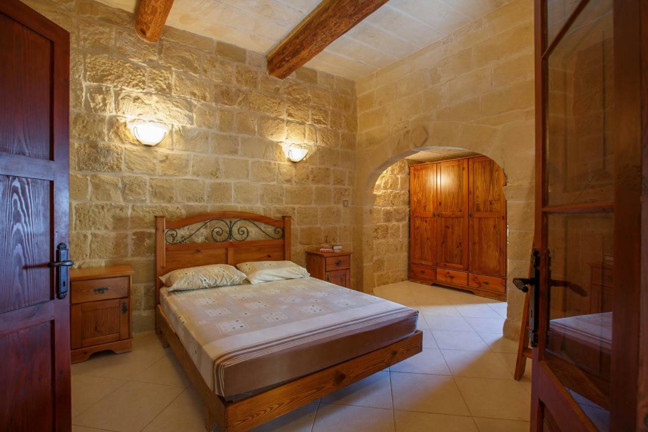 Il-Veduta Holiday Farmhouse With Sunny Private Pool In Island Of Gozo Għarb Eksteriør billede