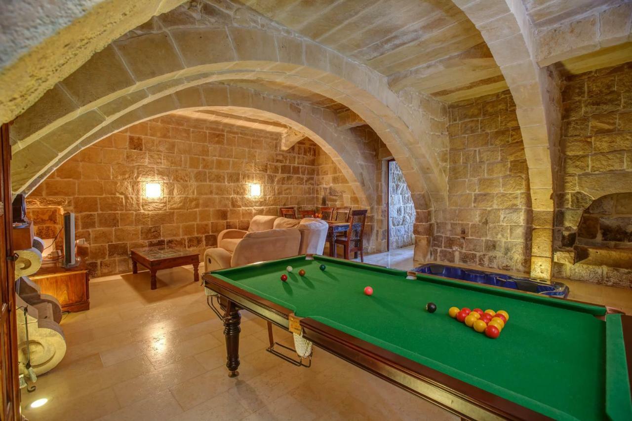 Il-Veduta Holiday Farmhouse With Sunny Private Pool In Island Of Gozo Għarb Eksteriør billede