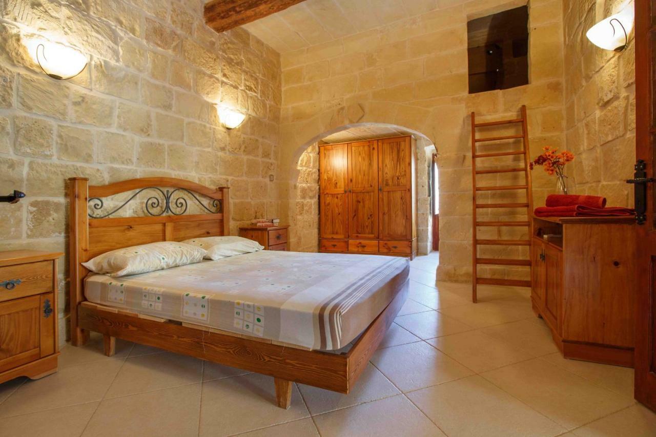 Il-Veduta Holiday Farmhouse With Sunny Private Pool In Island Of Gozo Għarb Eksteriør billede