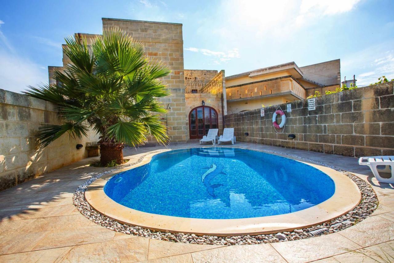 Il-Veduta Holiday Farmhouse With Sunny Private Pool In Island Of Gozo Għarb Eksteriør billede