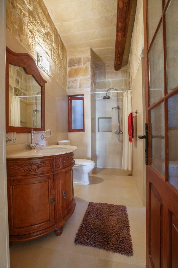 Il-Veduta Holiday Farmhouse With Sunny Private Pool In Island Of Gozo Għarb Eksteriør billede